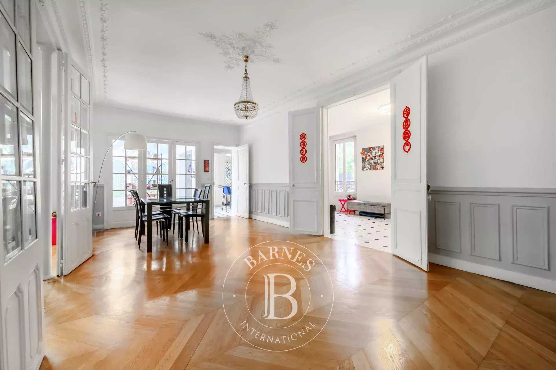 Le Perreux-sur-Marne  - House 5 Bedrooms