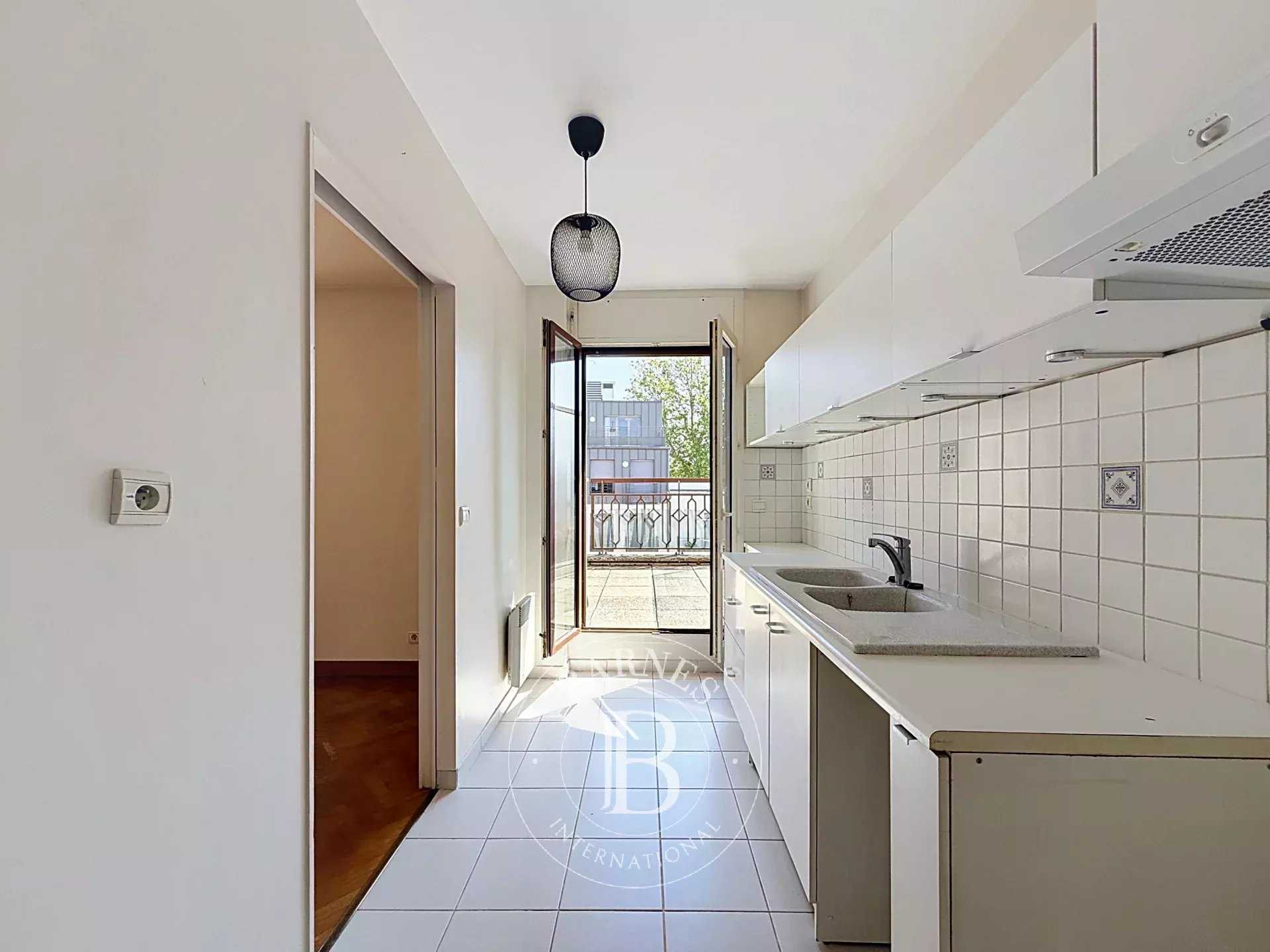 Paris  - Appartement 2 Pi&egrave;ces, 1 Chambre