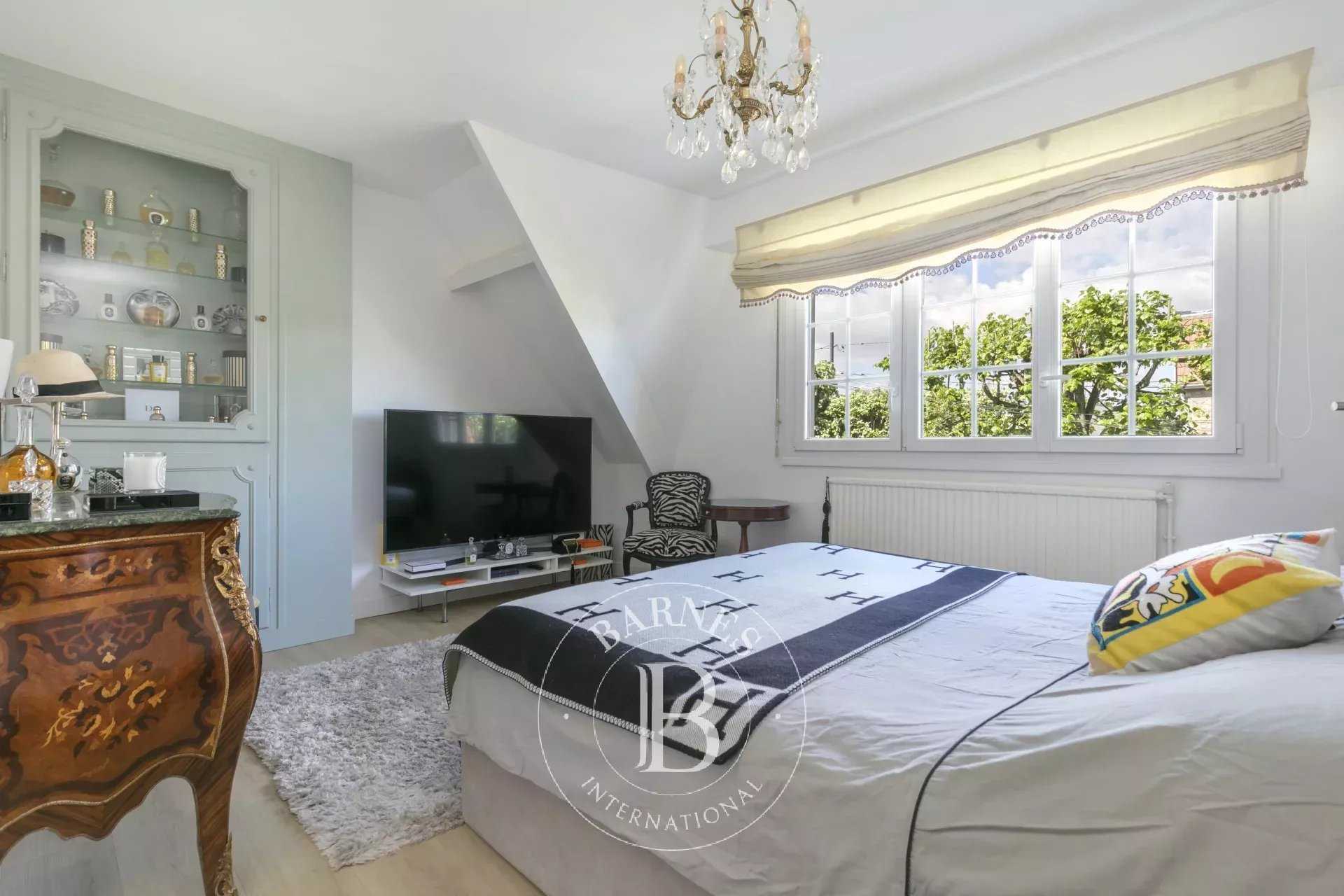 Saint-Maur-des-Fossés  - House 5 Bedrooms