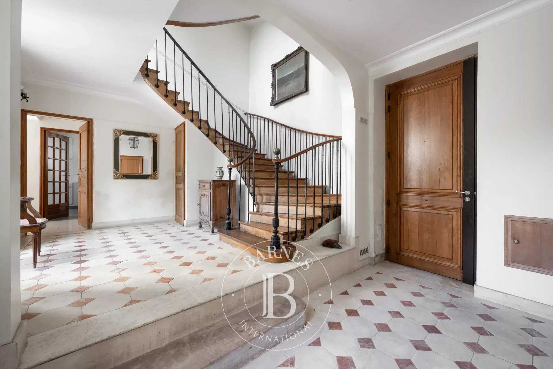 Fontenay-sous-Bois  - Hôtel particulier 10 Pi&egrave;ces 4 Chambres