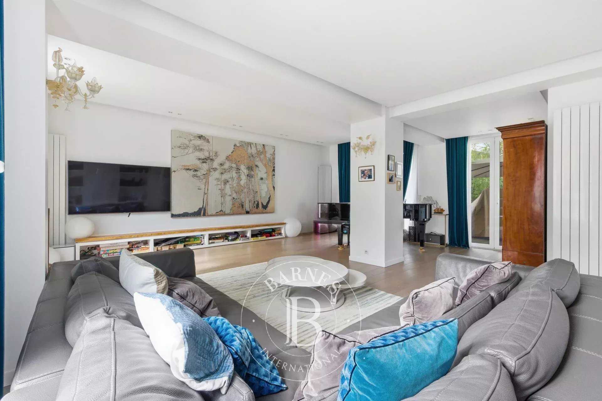 Fontenay-sous-Bois  - Maison 10 Pi&egrave;ces 6 Chambres