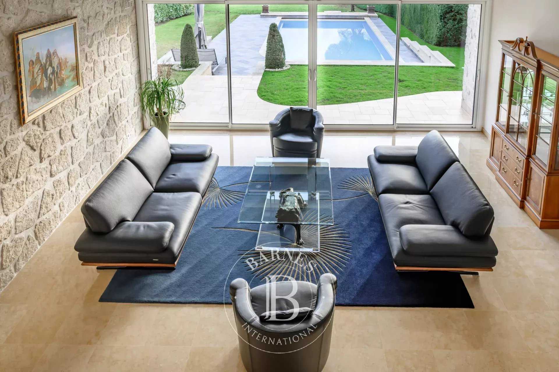 Santeny  - Casa 8 Cuartos 6 Habitaciones