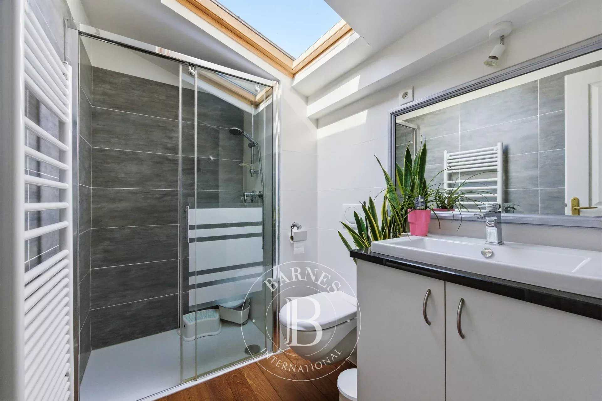 Joinville-le-Pont  - Maison 5 Pi&egrave;ces 3 Chambres