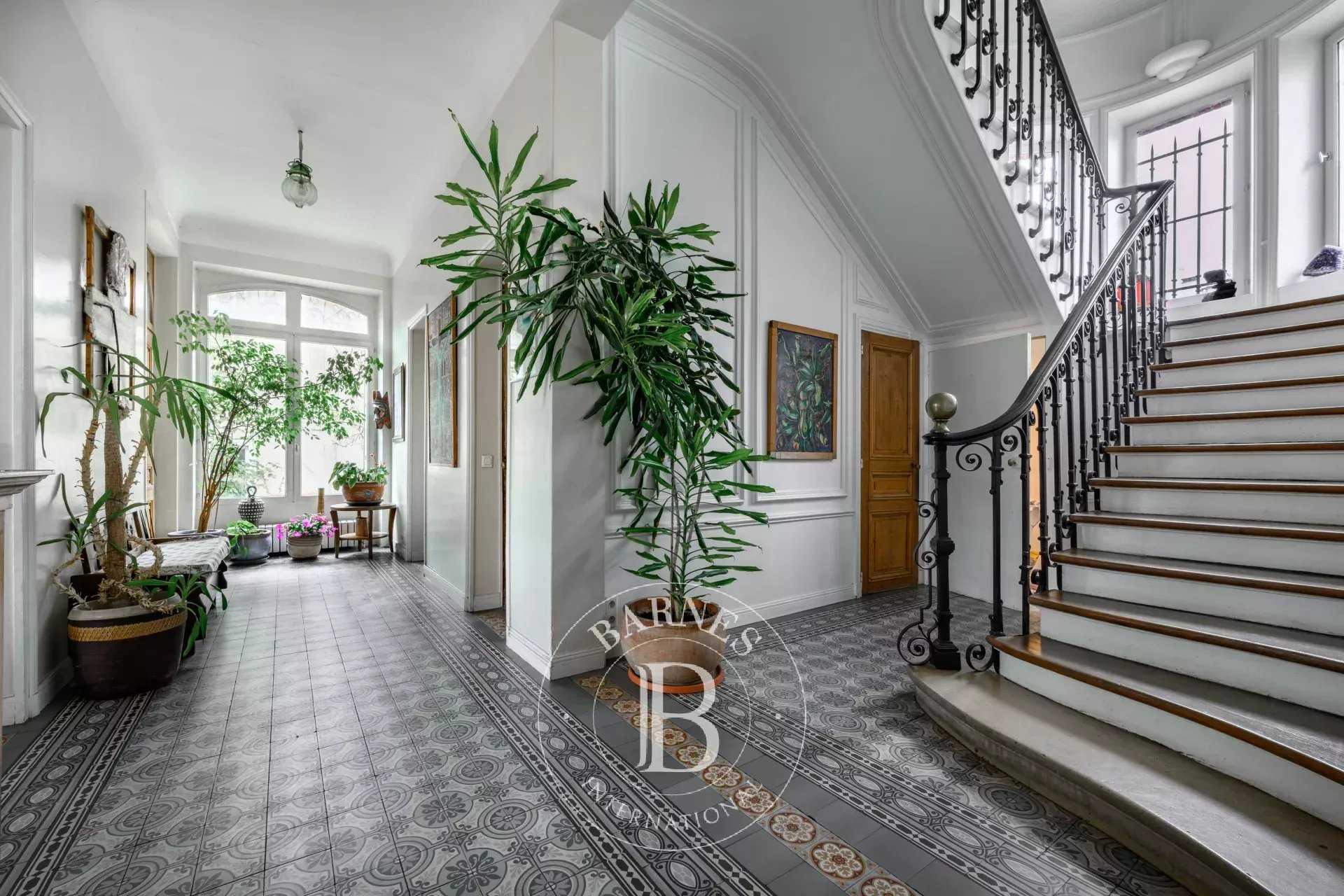 Joinville-le-Pont  - Maison 9 Pi&egrave;ces 6 Chambres