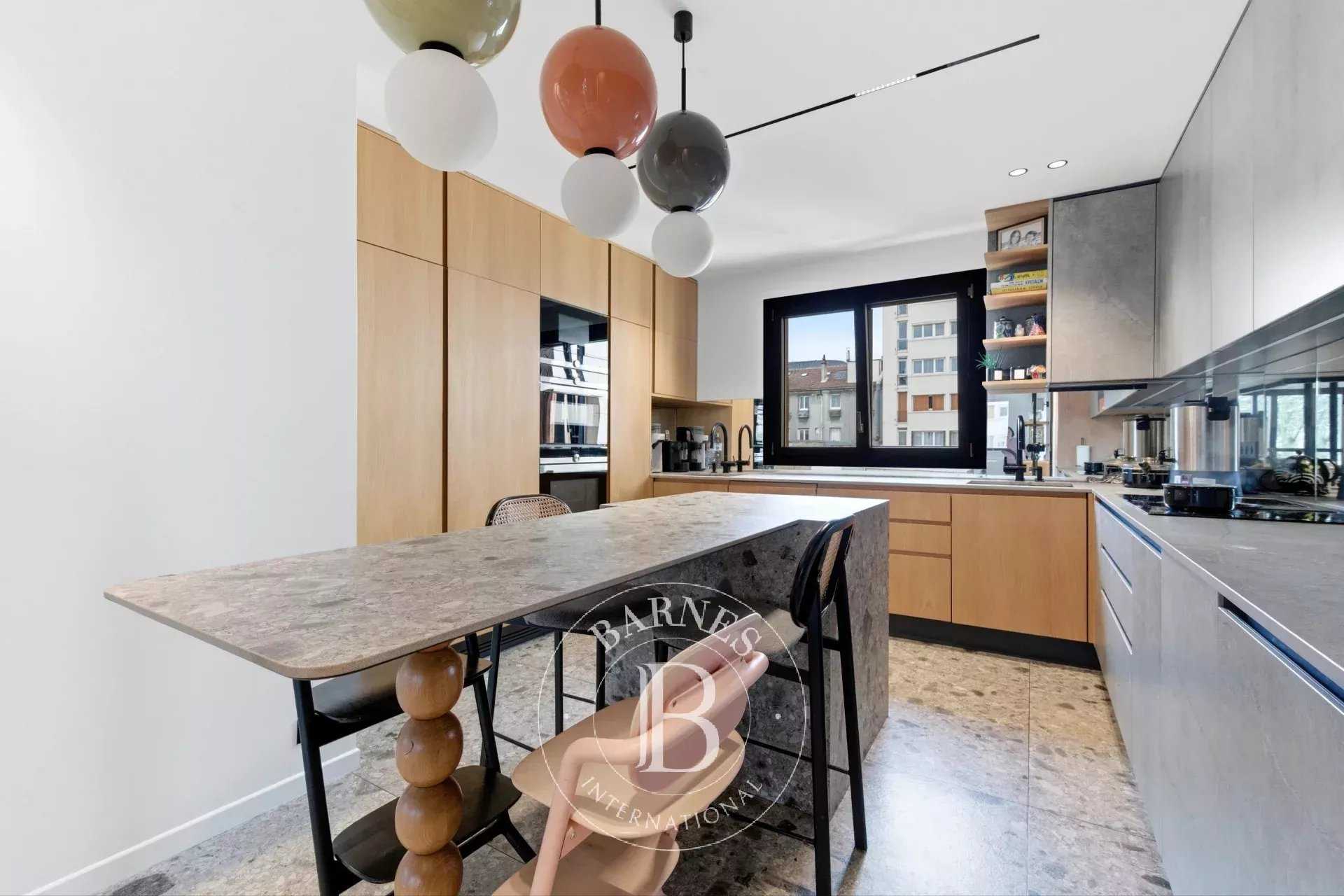 Charenton-le-Pont  - Appartement 7 Pi&egrave;ces 4 Chambres