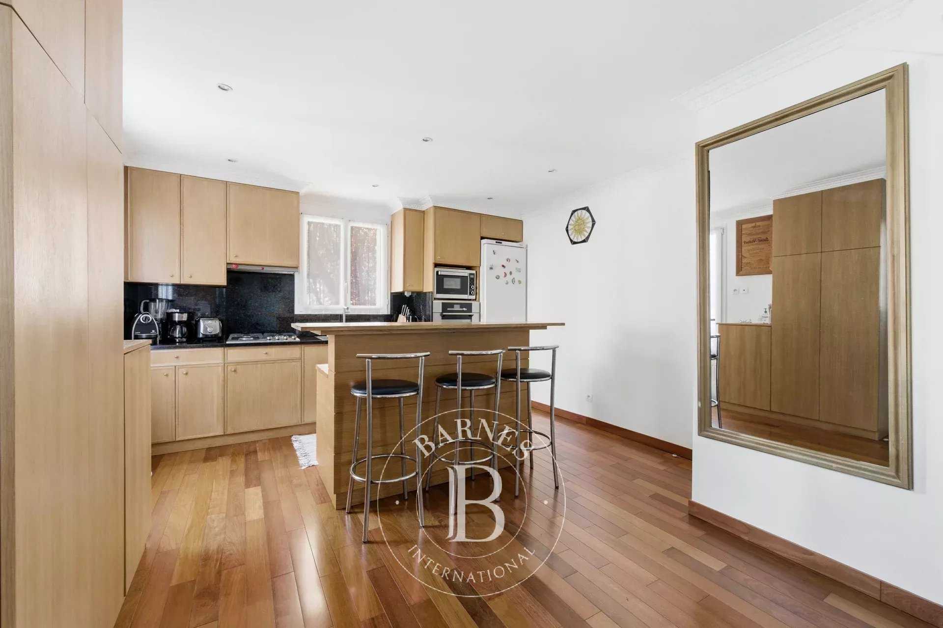 Joinville-le-Pont  - Maison 5 Pi&egrave;ces 3 Chambres