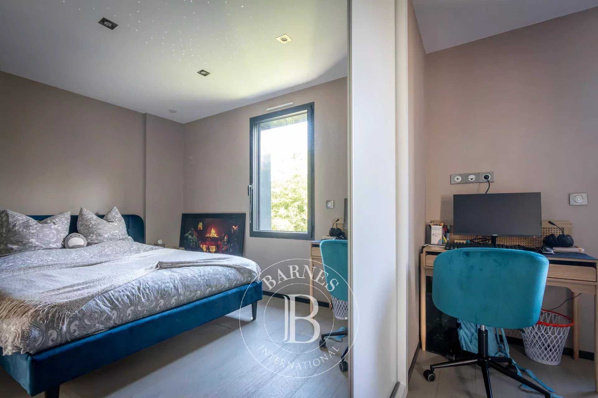 Saint-Maur-des-Fossés  - Maison 6 Pi&egrave;ces 4 Chambres