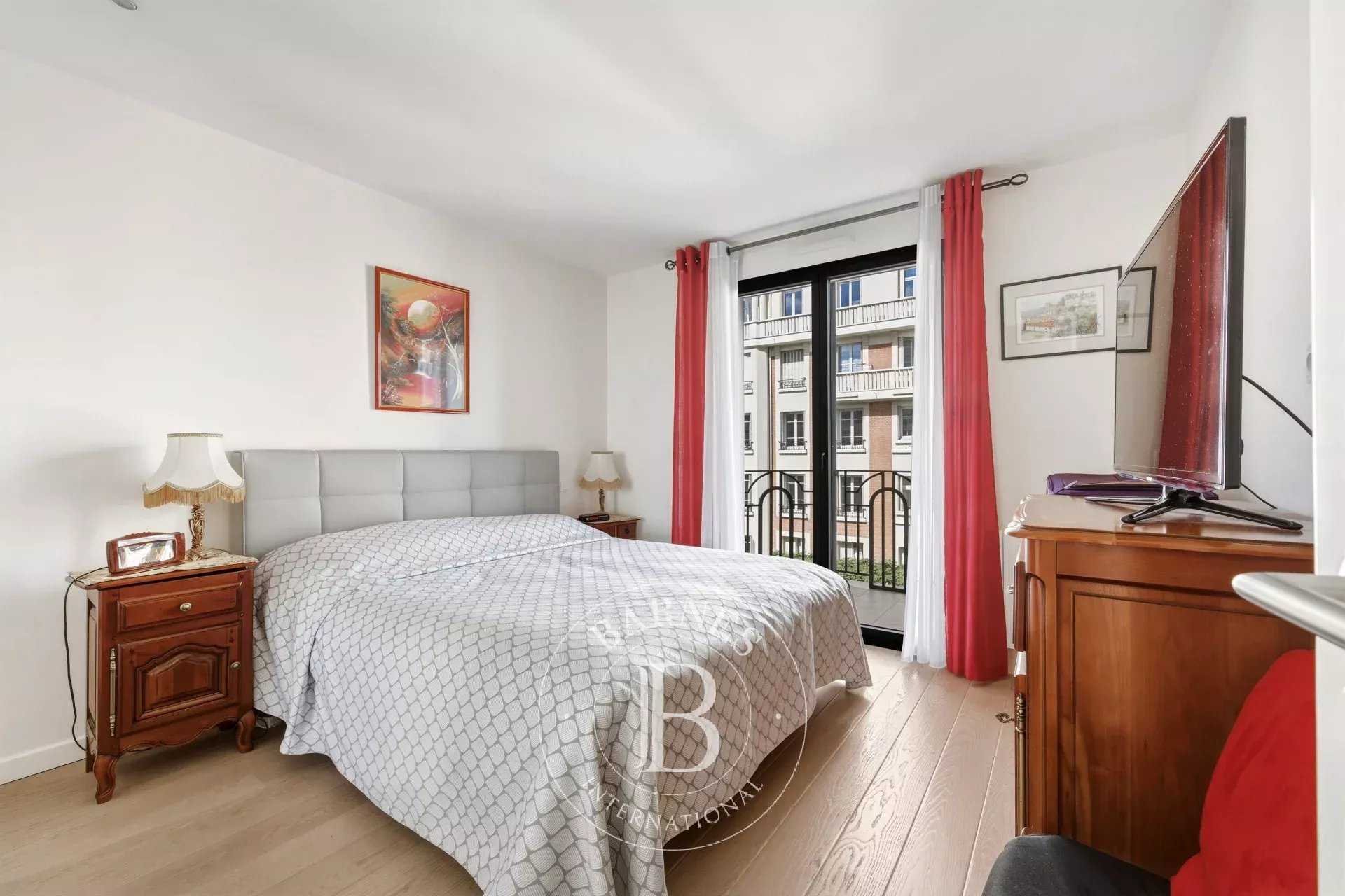 Saint-Maur-des-Fossés  - Appartement 3 Pi&egrave;ces 2 Chambres