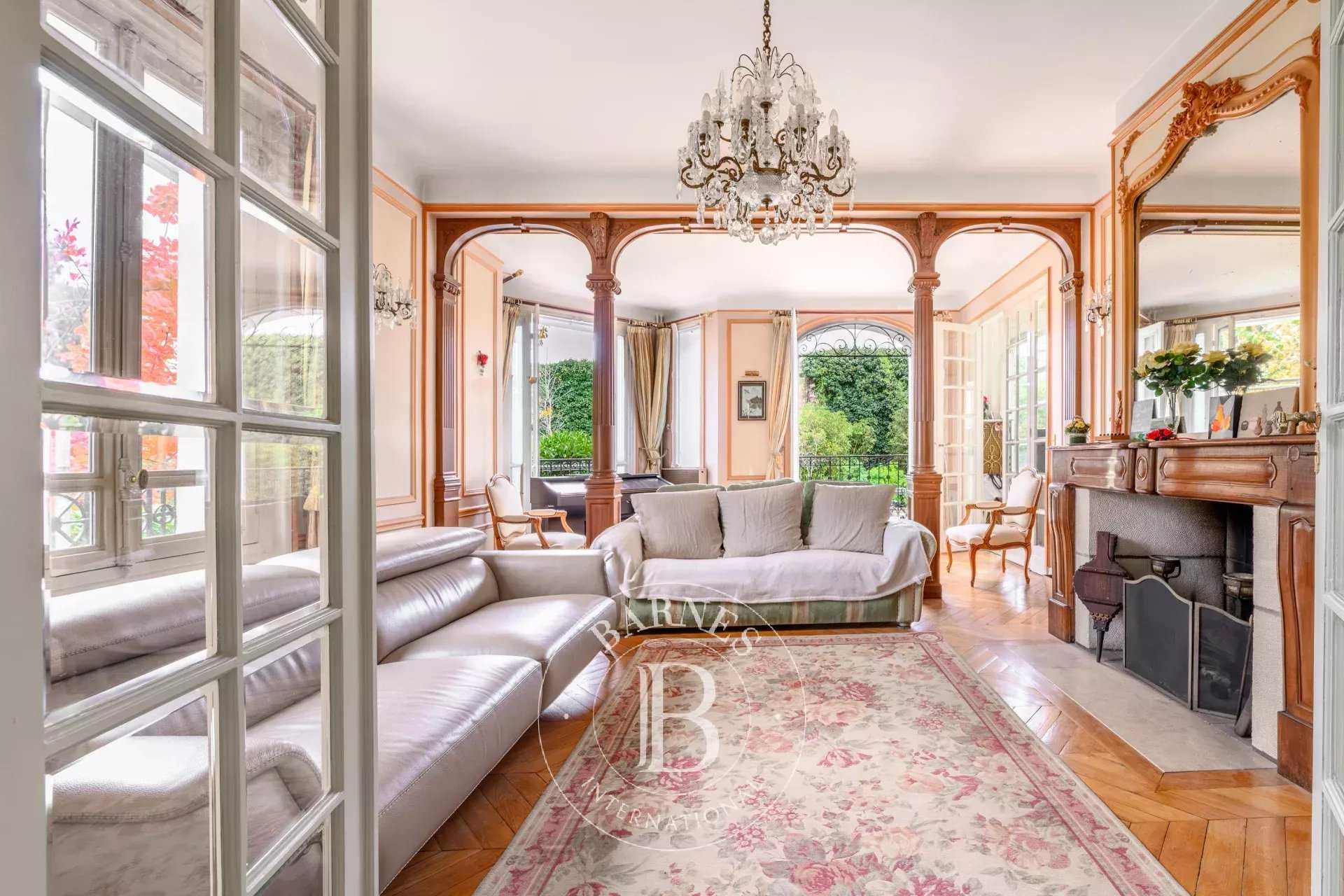 Saint-Maur-des-Fossés  - House 5 Bedrooms