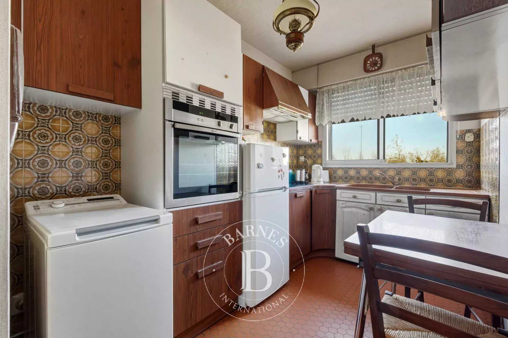 Saint-Maur-des-Fossés  - Appartement 3 Pi&egrave;ces 2 Chambres