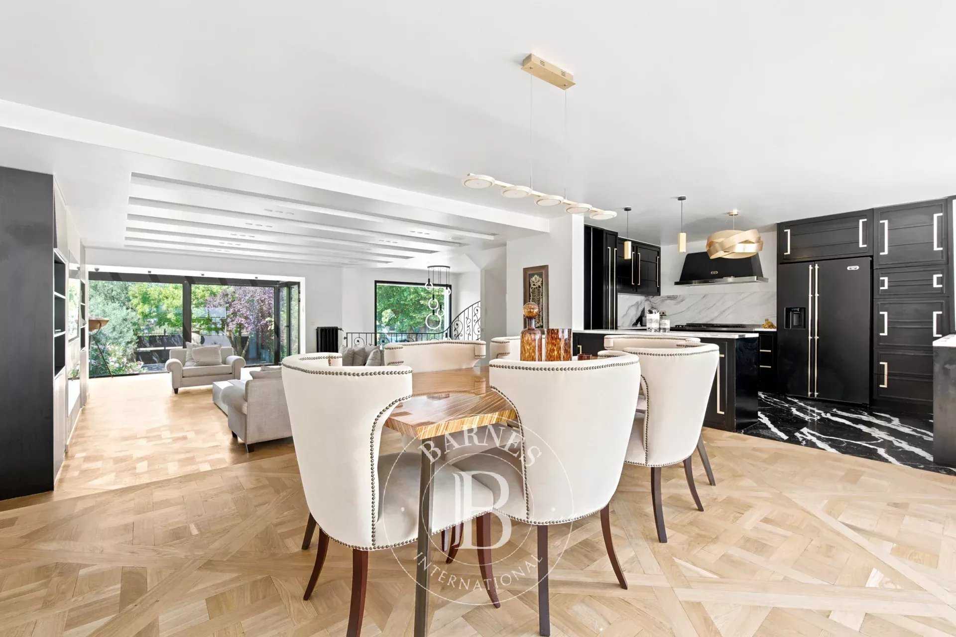 Bry-sur-Marne  - Maison 8 Pi&egrave;ces 4 Chambres