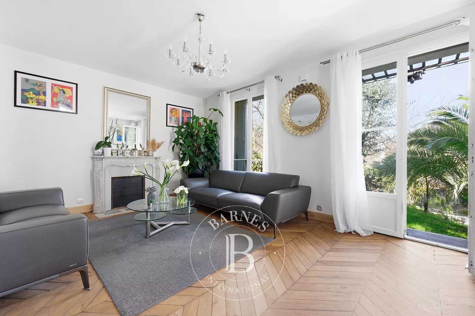 Nogent-sur-Marne  - Maison 8 Pi&egrave;ces 5 Chambres