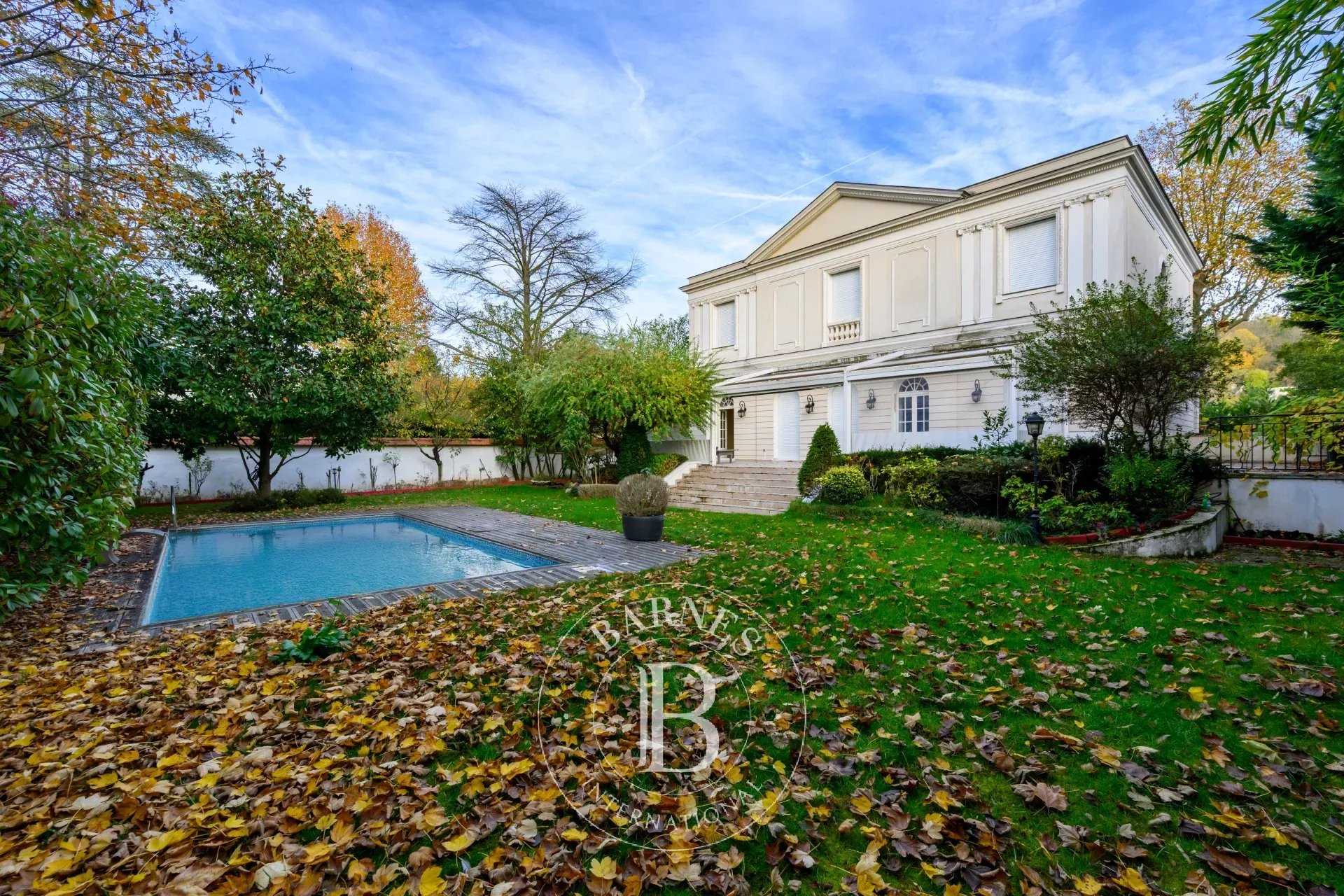 Saint-Maur-des-Fossés  - Property 3 Bedrooms