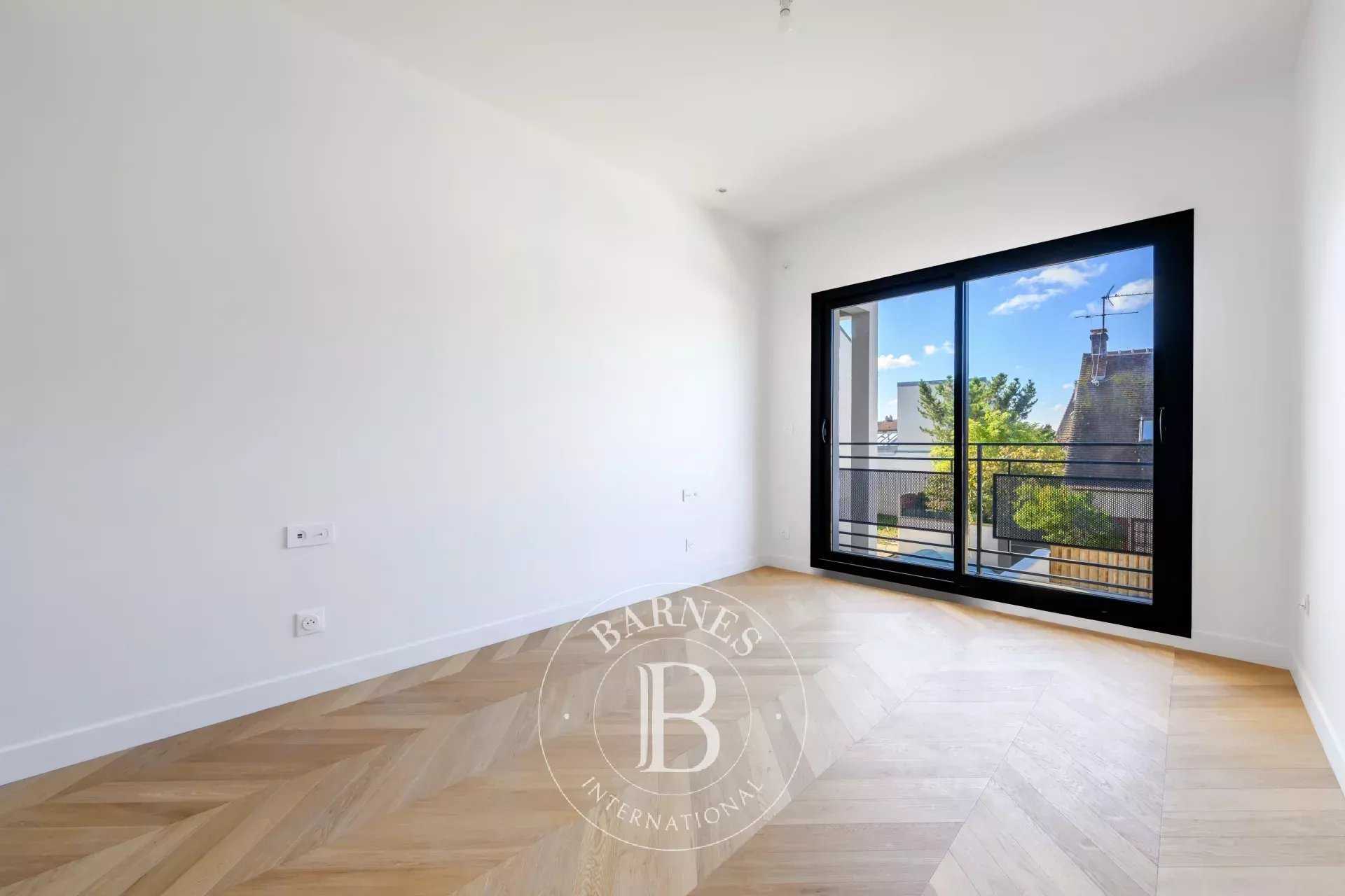 Fontenay-sous-Bois  - House 5 Bedrooms