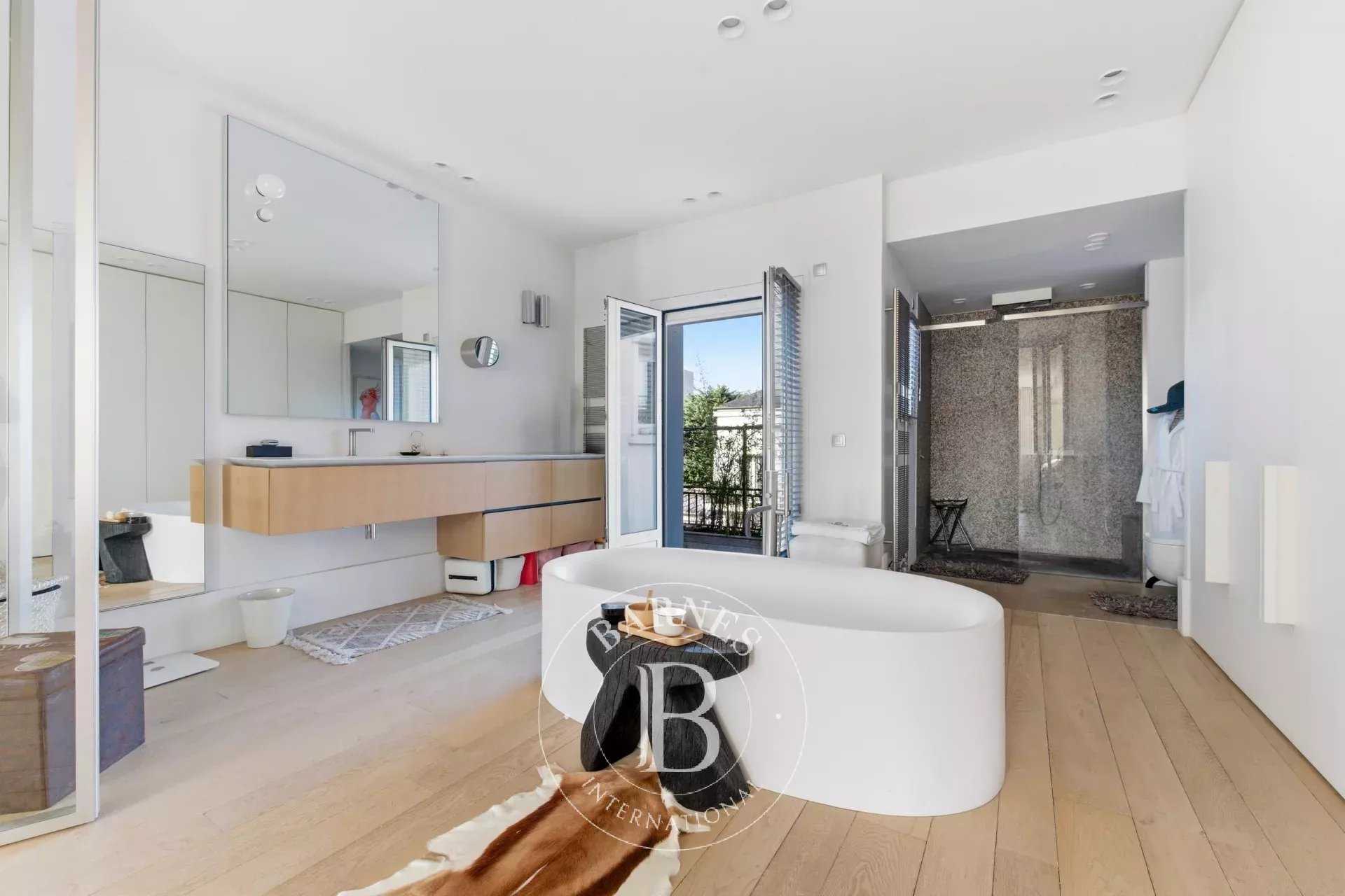 Saint-Maur-des-Fossés  - House 6 Bedrooms