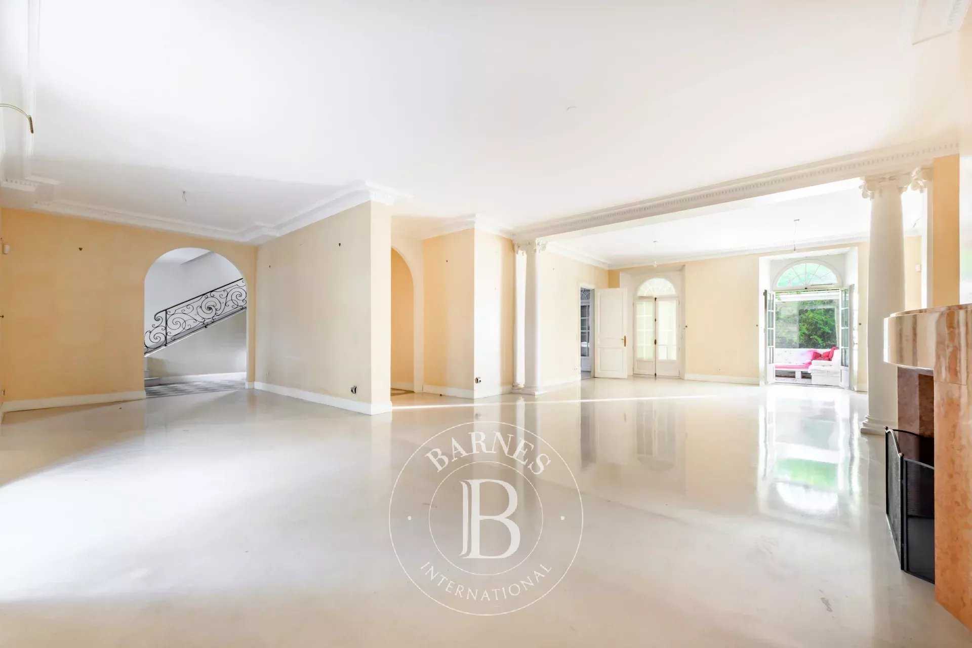 Saint-Maur-des-Fossés  - Property 3 Bedrooms