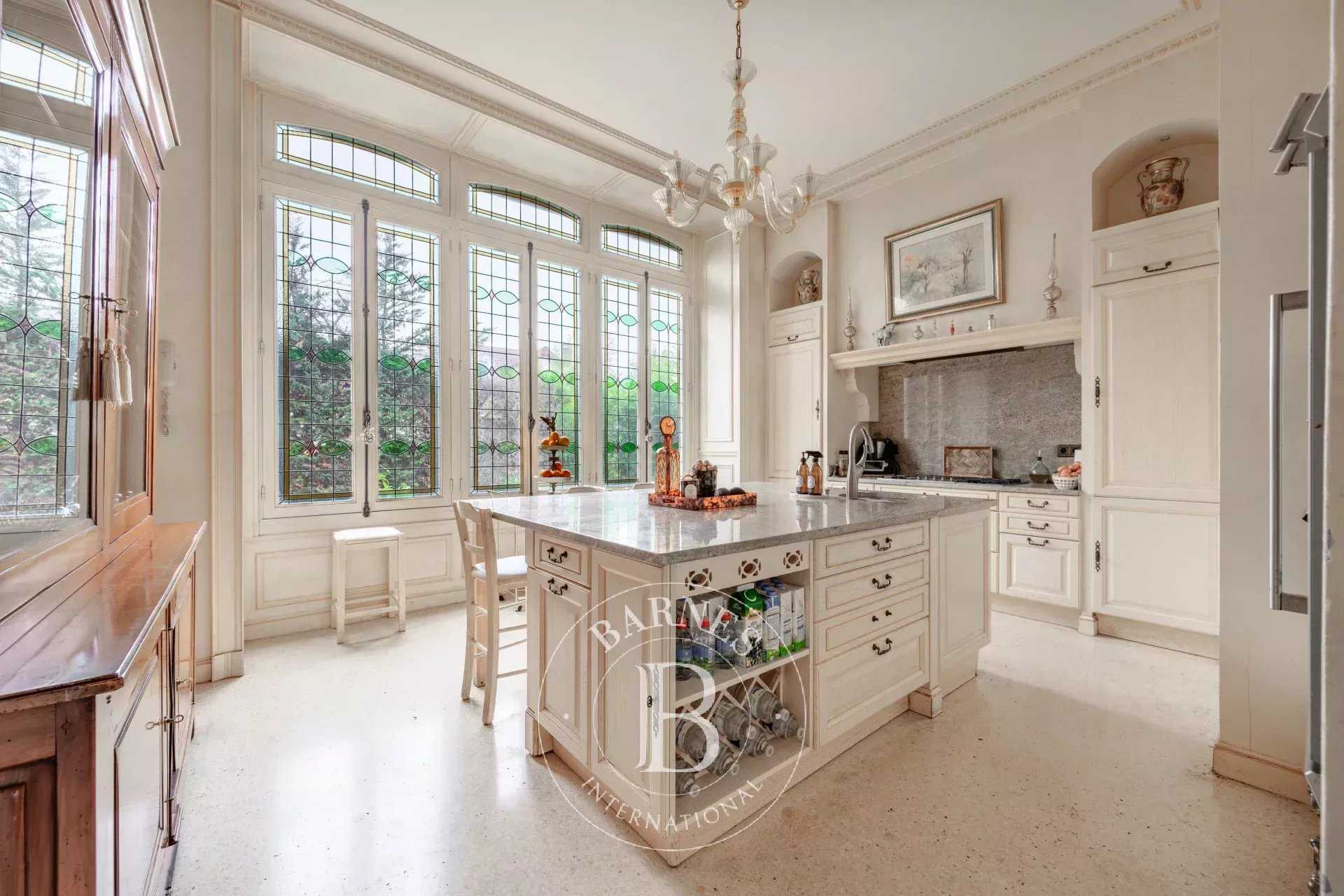 Ablon-sur-Seine  - House 5 Bedrooms