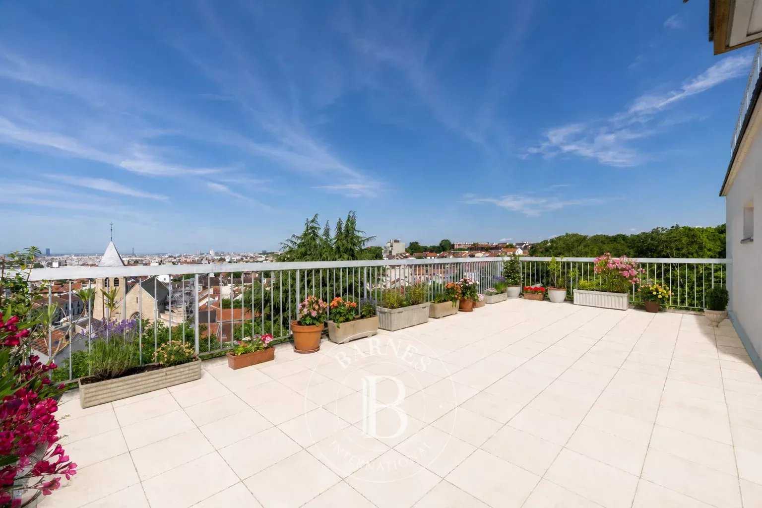 Fontenay-sous-Bois  - Appartement 5 Pi&egrave;ces 3 Chambres