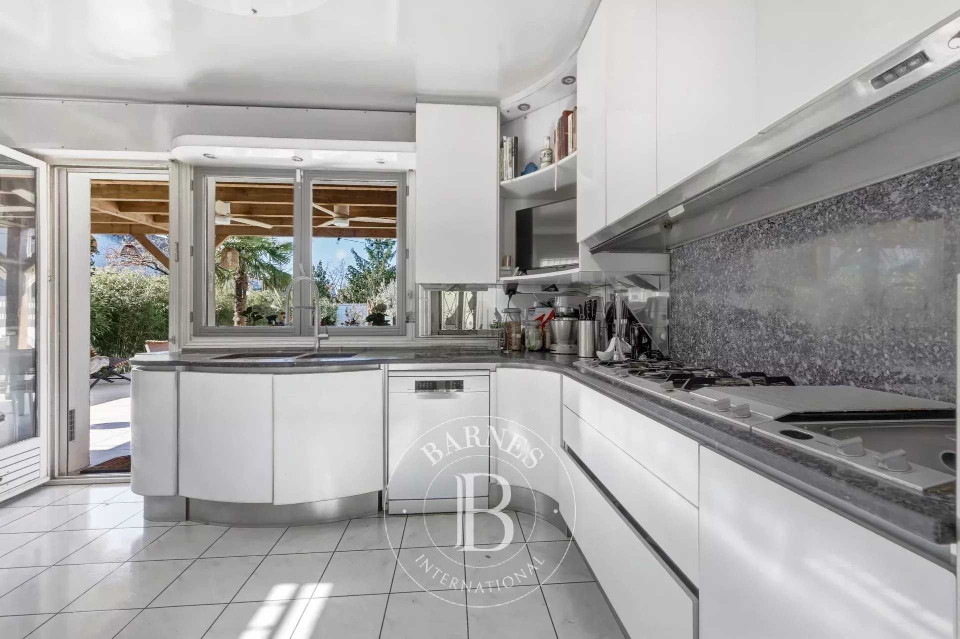 Maisons-Alfort  - Maison 6 Pi&egrave;ces 4 Chambres