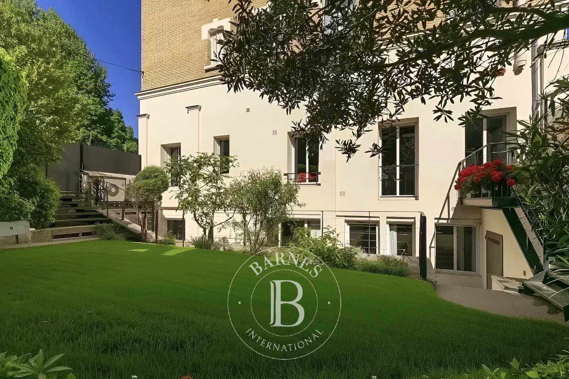 Loft Nogent-sur-Marne  -  ref 85901805 (picture 1)
