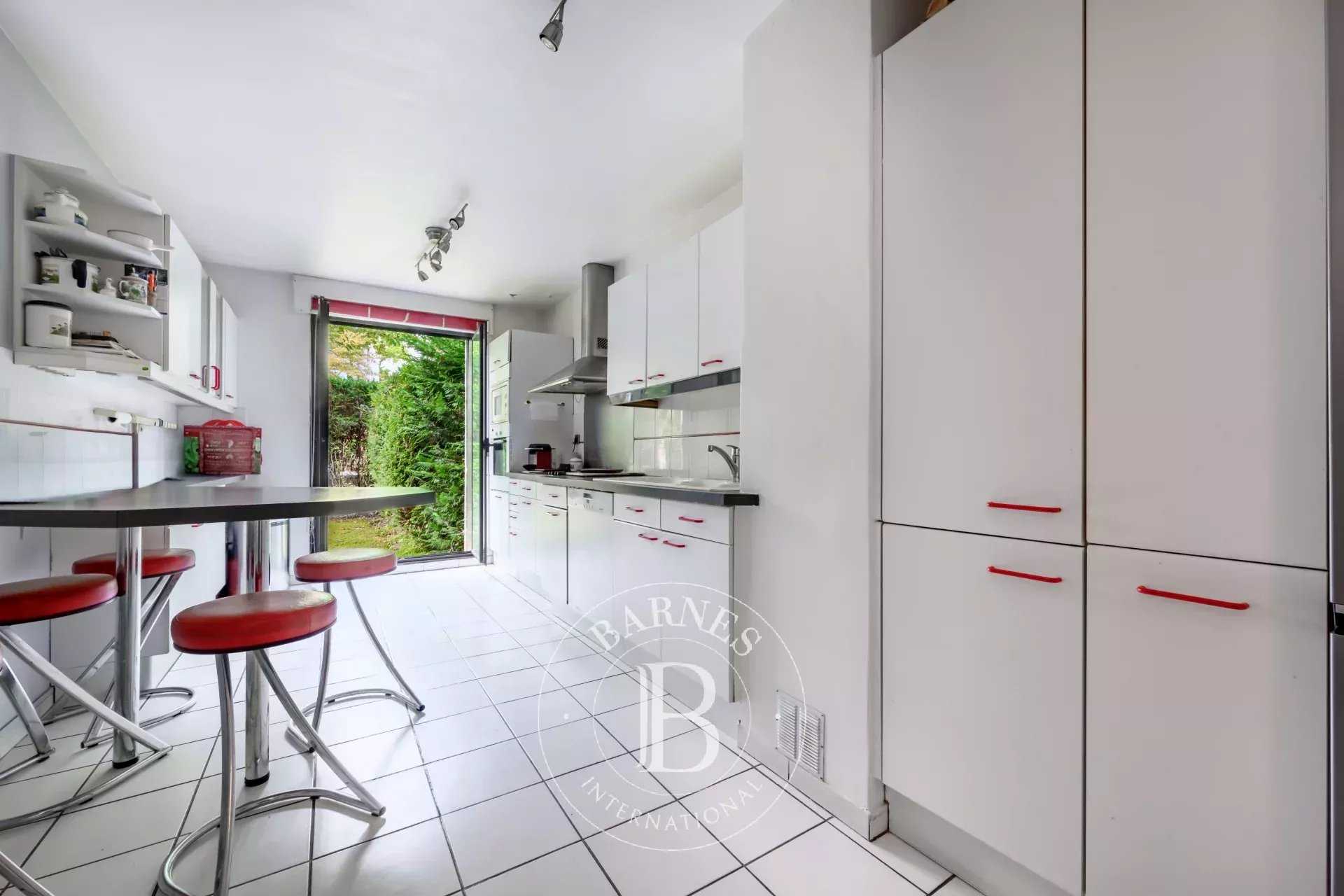 Apartment Nogent-sur-Marne  -  ref 86211611 (picture 3)