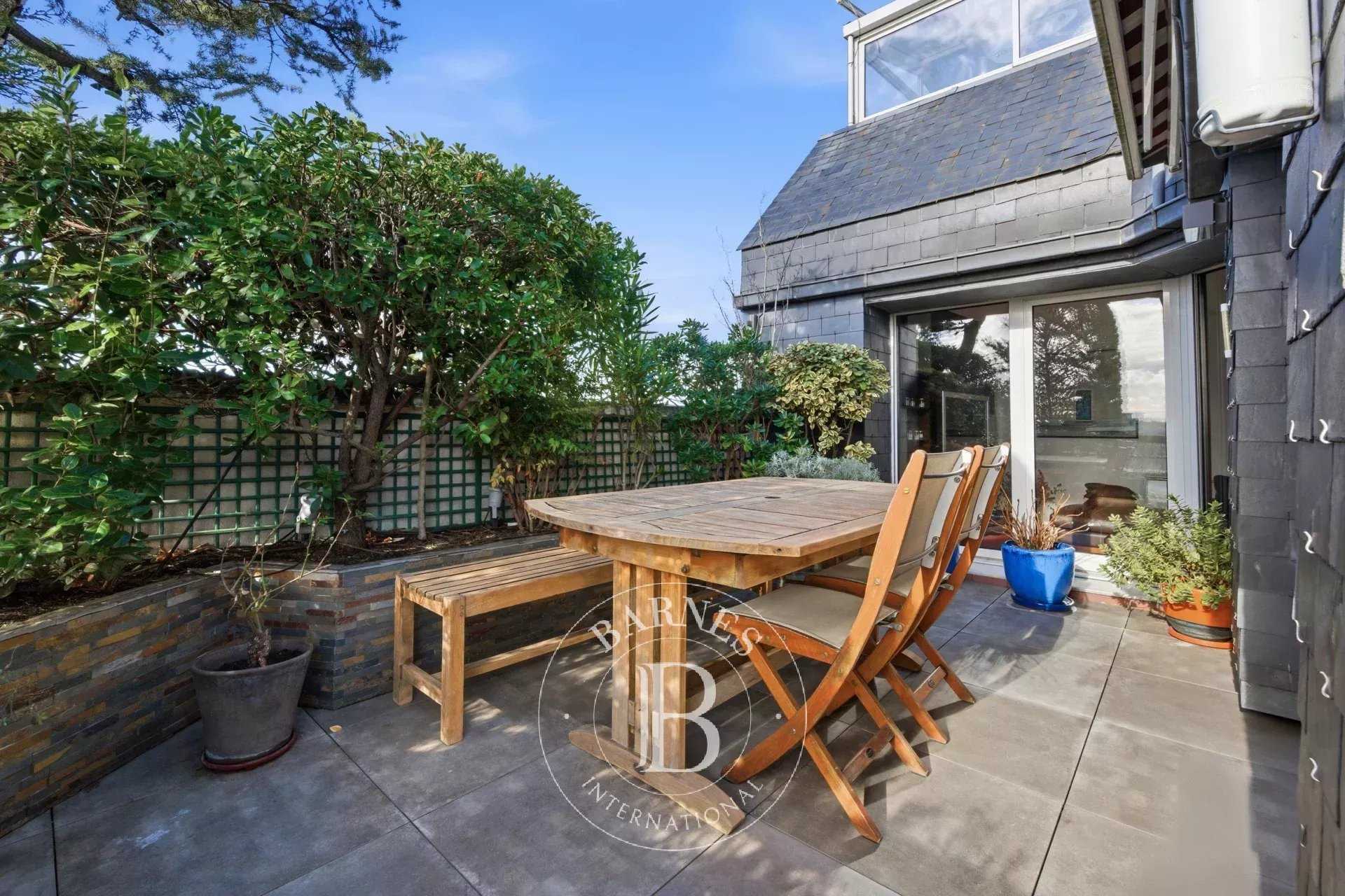 Saint-Mandé  - Appartement 6 Pi&egrave;ces 4 Chambres