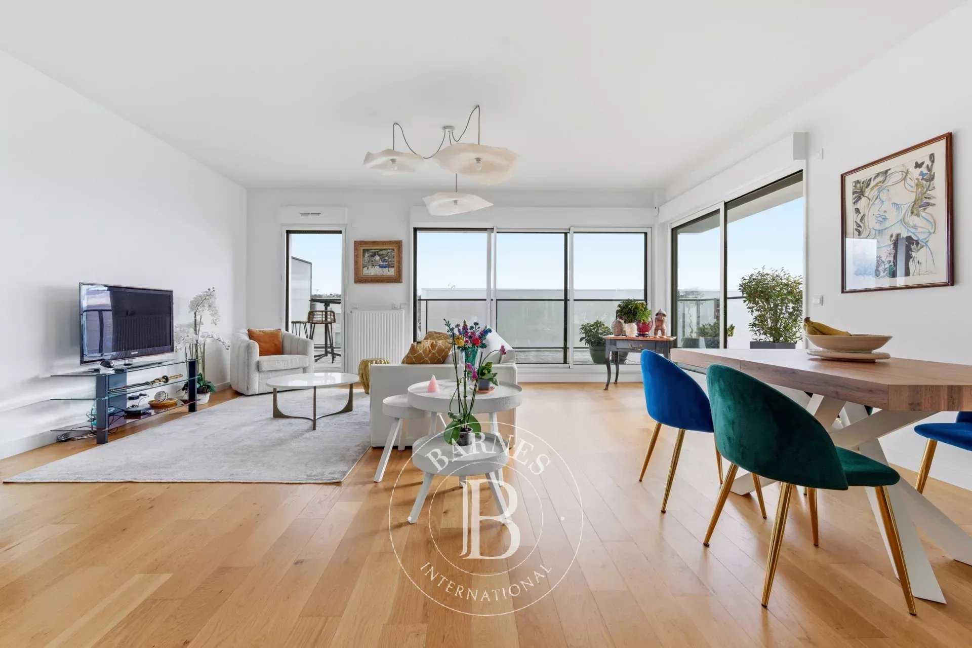 Saint-Maur-des-Fossés  - Appartement 4 Pi&egrave;ces 3 Chambres