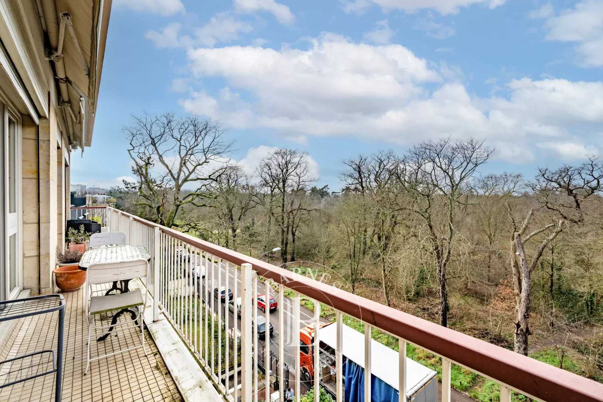 Appartement Fontenay-sous-Bois  -  ref 85653233 (picture 1)