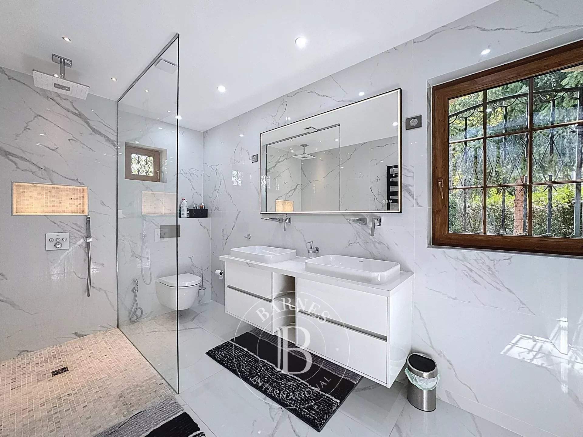 Sucy-en-Brie  - Maison 9 Pi&egrave;ces 4 Chambres - picture 9