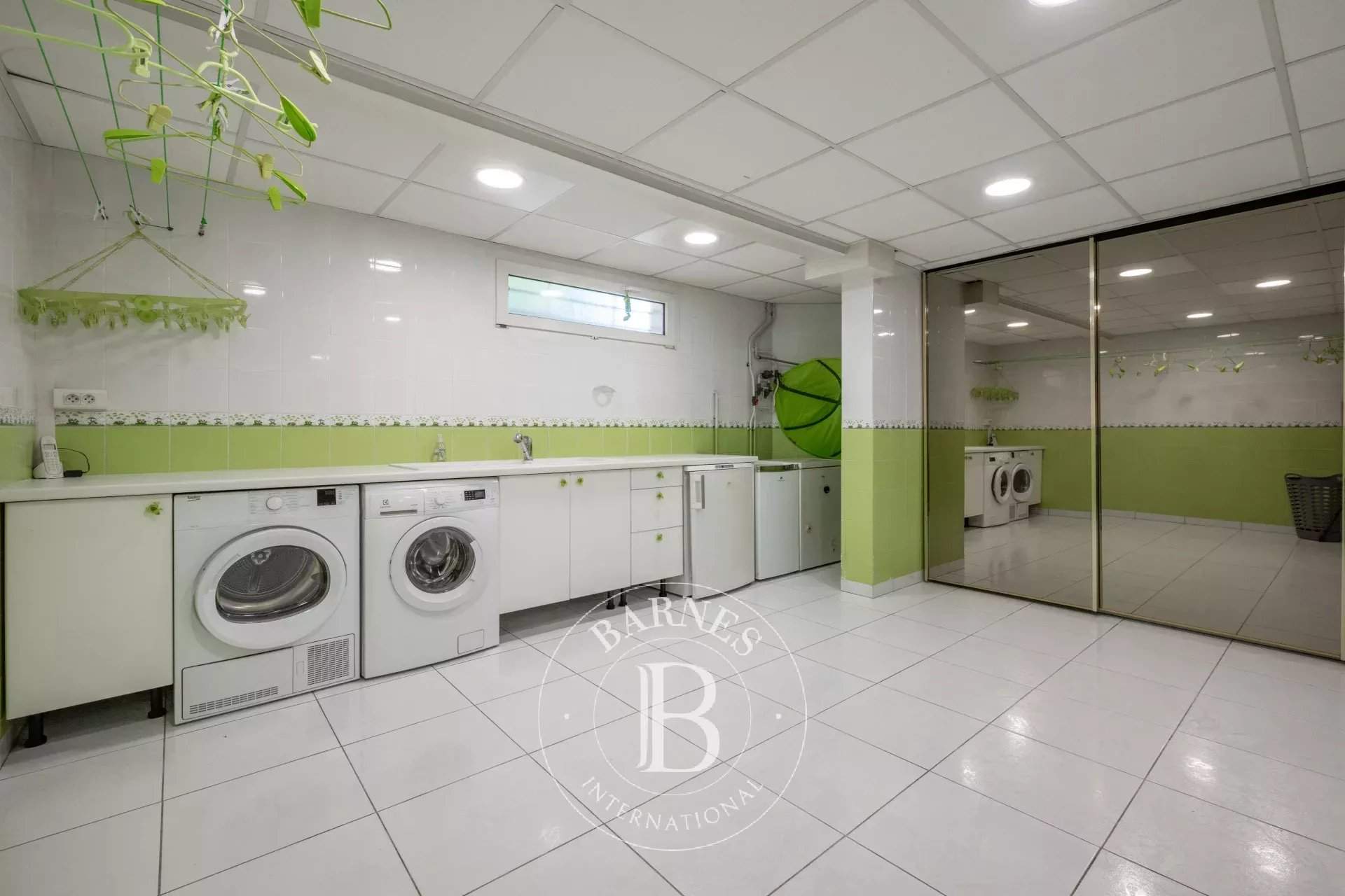 Joinville-le-Pont  - Maison 8 Pi&egrave;ces 5 Chambres - picture 16