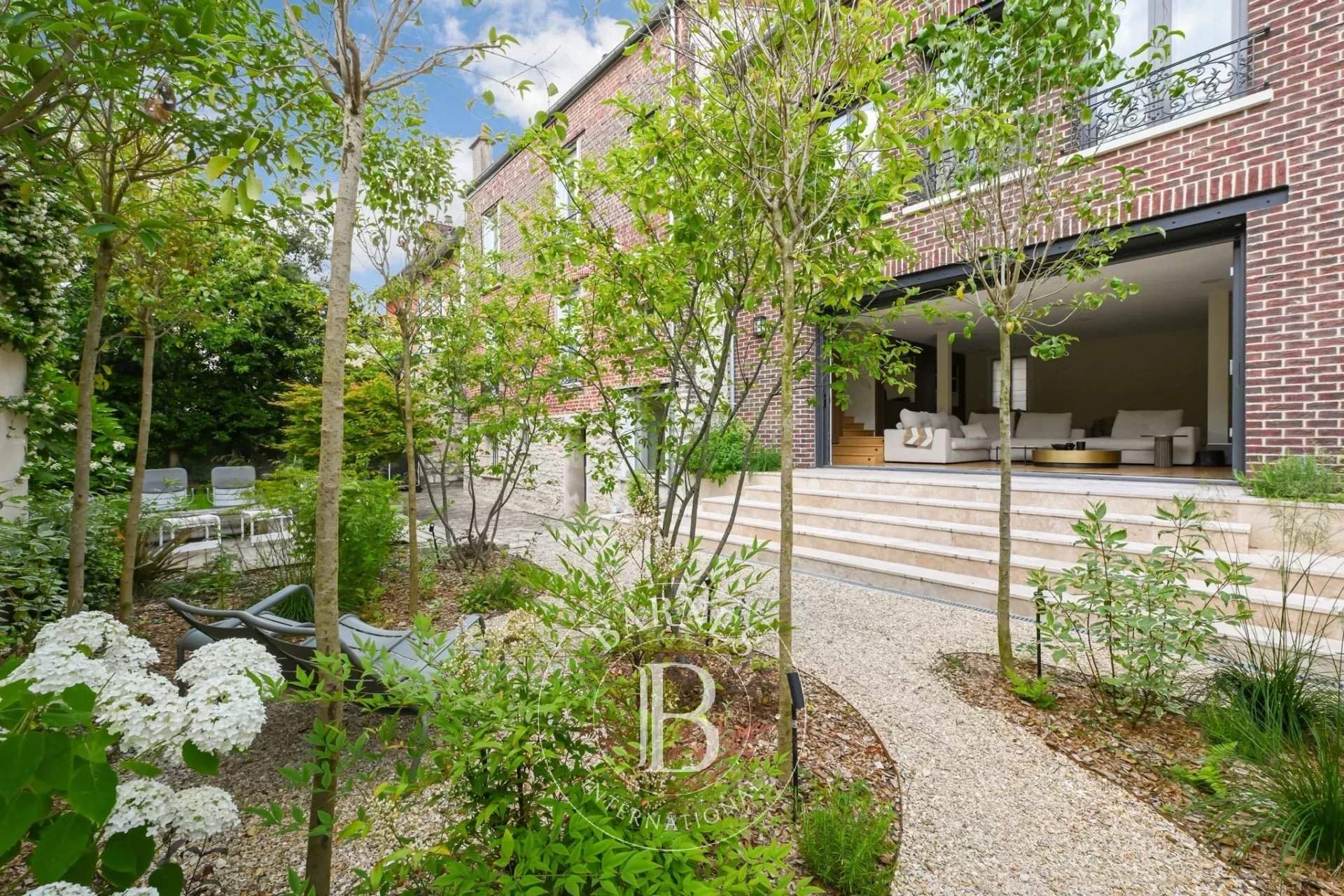 Maisons-Alfort  - Maison 9 Pi&egrave;ces 5 Chambres - picture 16