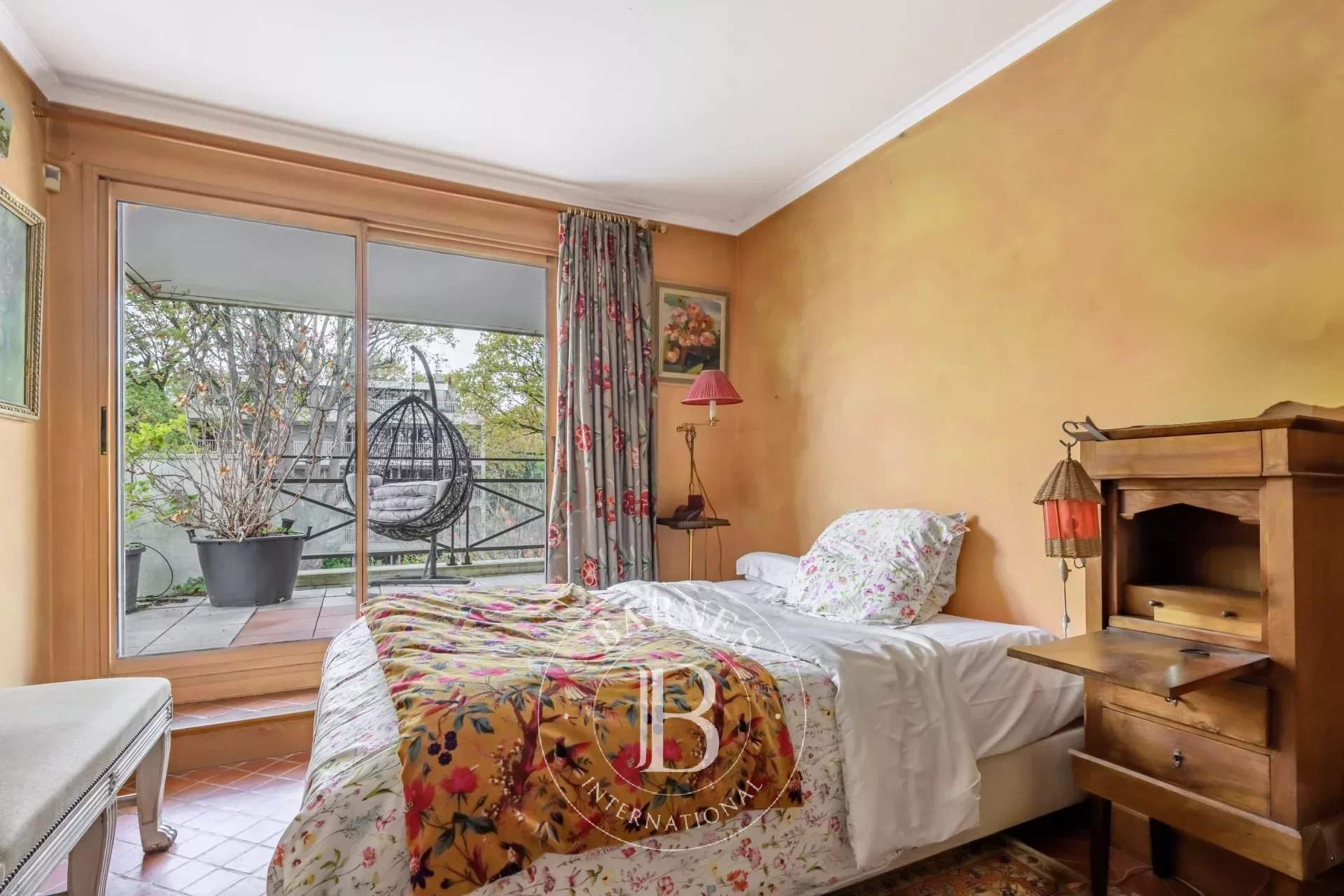 Nogent-sur-Marne  - Appartement 5 Pièces 3 Chambres - picture 9