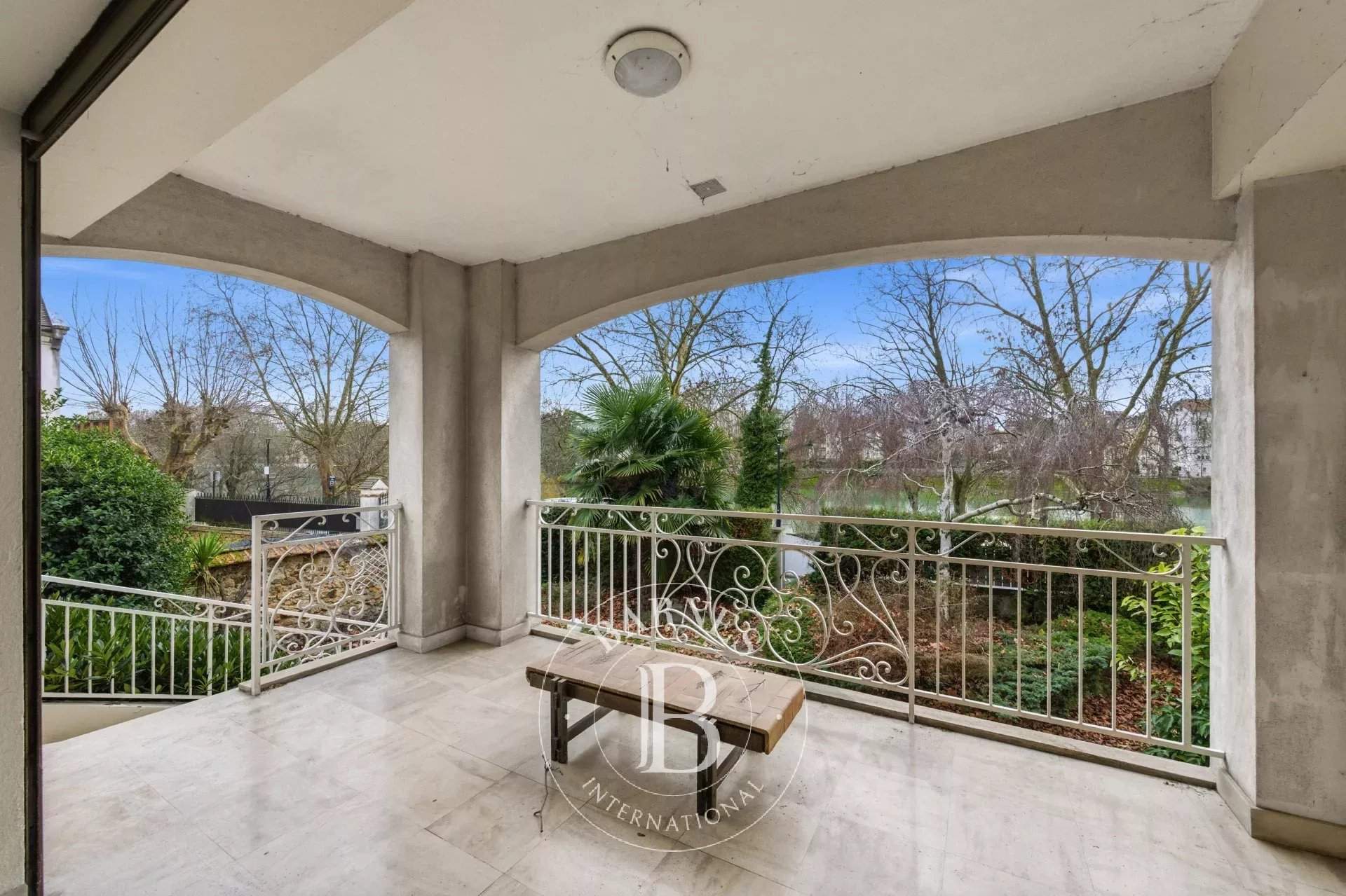 Joinville-le-Pont  - House 3 Bedrooms - picture 1