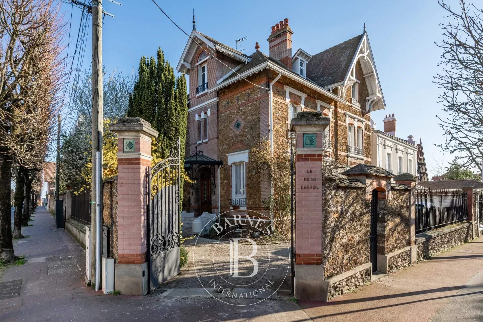 Saint-Maur-des-Fossés  - Maison 10 Pi&egrave;ces 7 Chambres - picture 1
