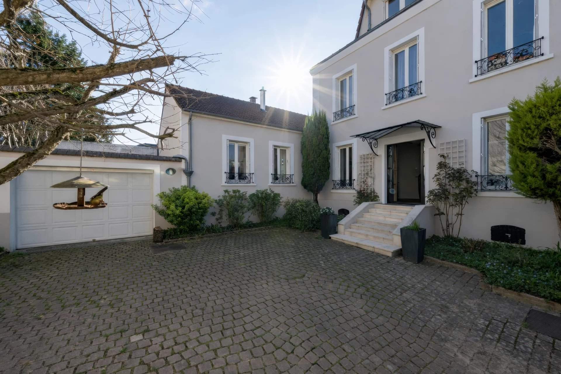 Saint-Maur-des-Fossés  - Maison 6 Pi&egrave;ces 5 Chambres - picture 2