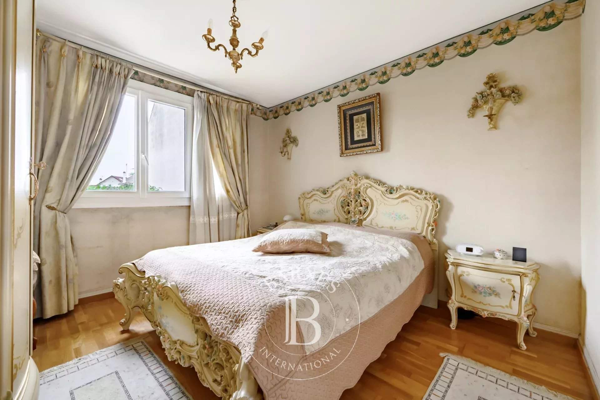 Bry-sur-Marne  - Maison 8 Pièces 5 Chambres - picture 12