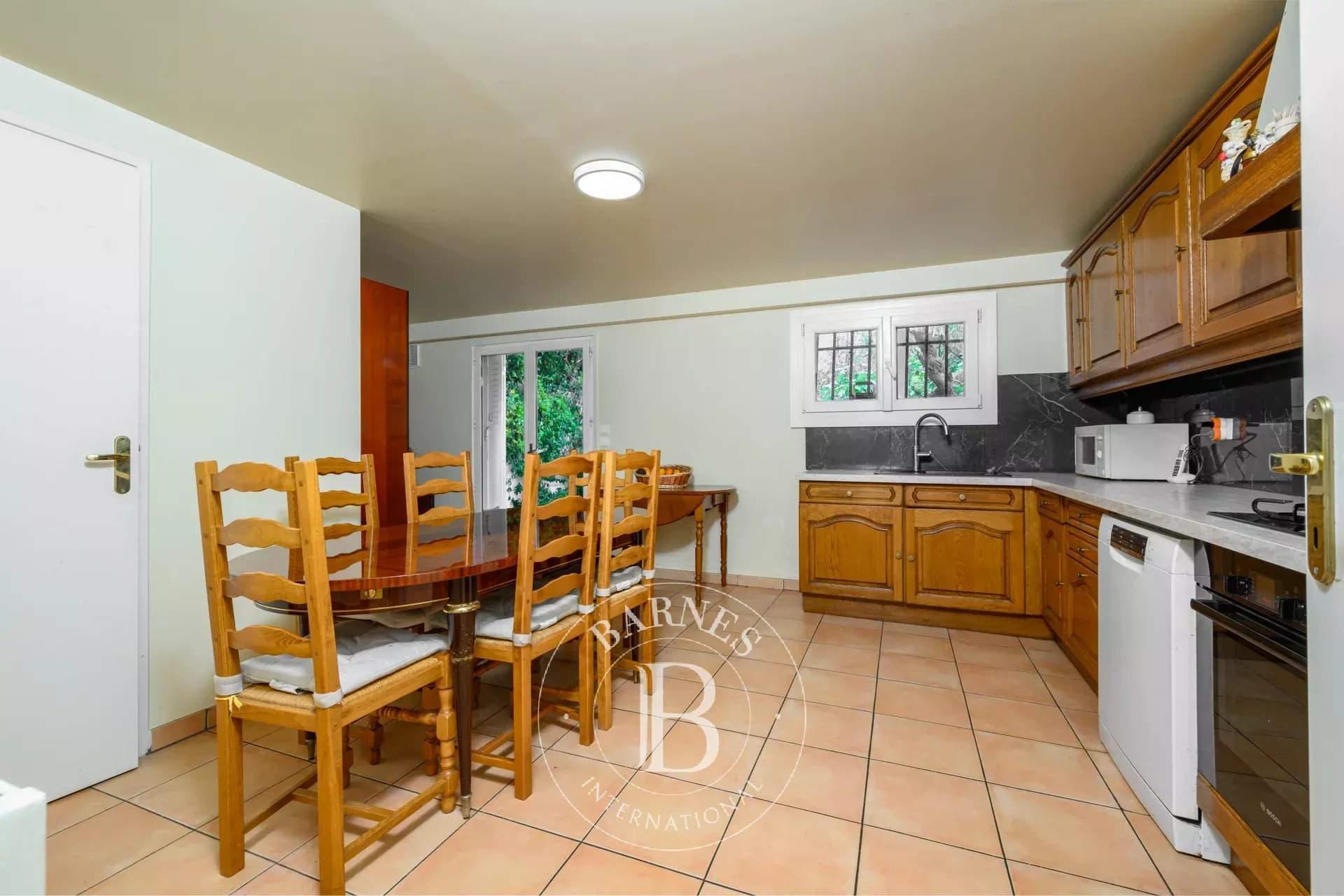 Bry-sur-Marne  - Maison 8 Pièces 5 Chambres - picture 9