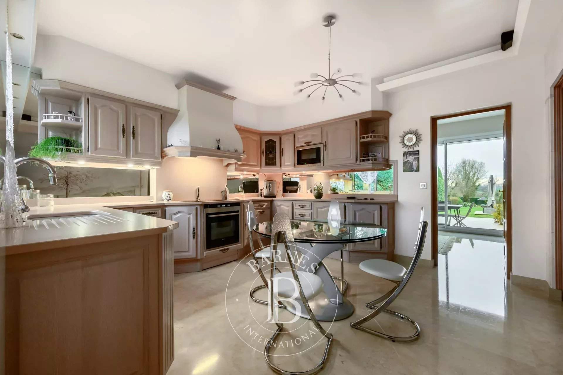 Santeny  - Casa 8 Cuartos 6 Habitaciones - picture 7