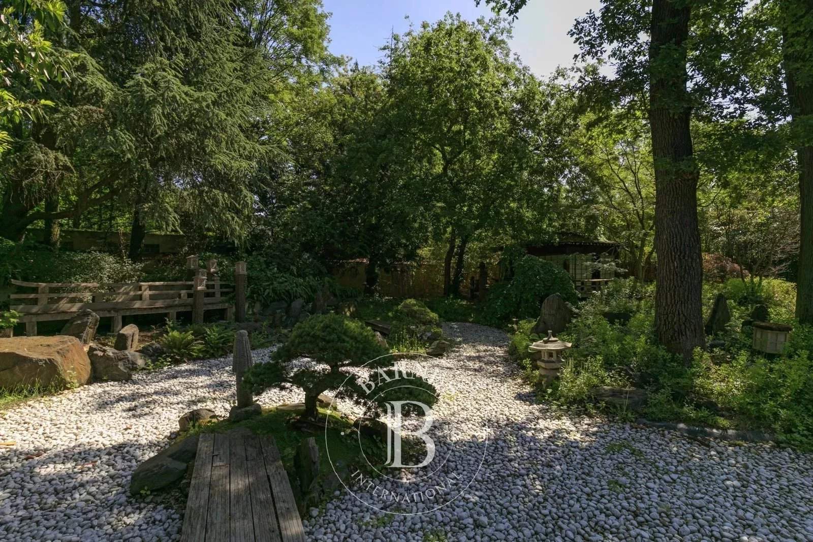 Nogent-sur-Marne  - Maison 10 Pi&egrave;ces 5 Chambres - picture 9