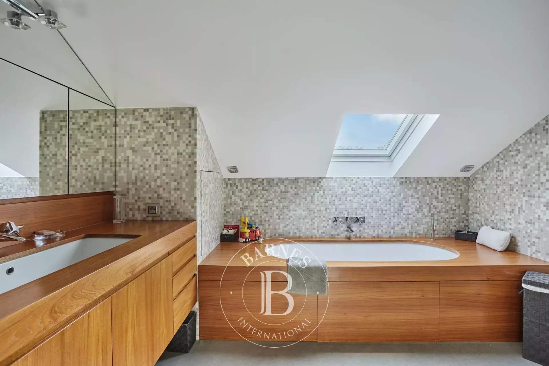 Saint-Maur-des-Fossés  - Finca 10 Cuartos 5 Habitaciones - picture 9