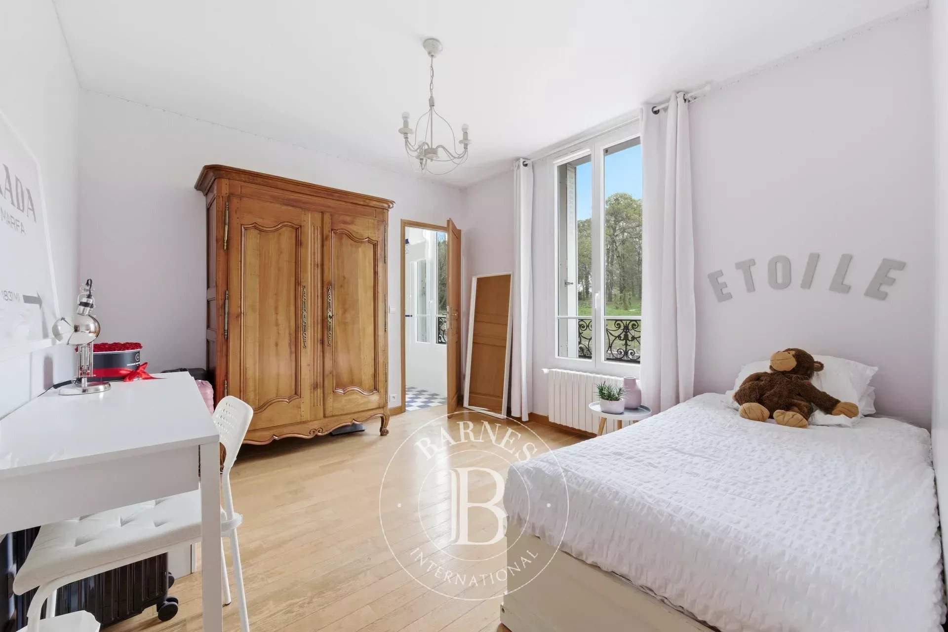 L'Haÿ-les-Roses  - Maison 9 Pi&egrave;ces 5 Chambres - picture 12