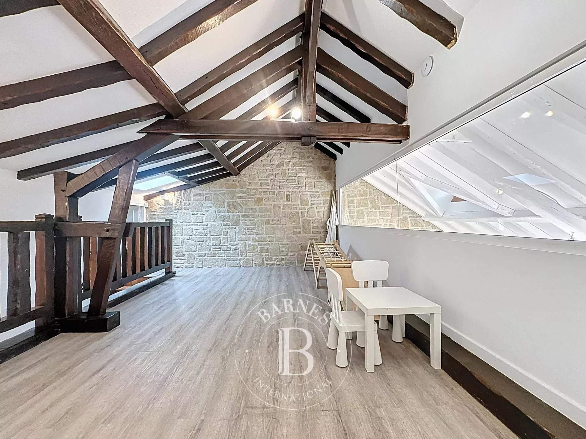 Sucy-en-Brie  - Maison 9 Pi&egrave;ces 4 Chambres - picture 14