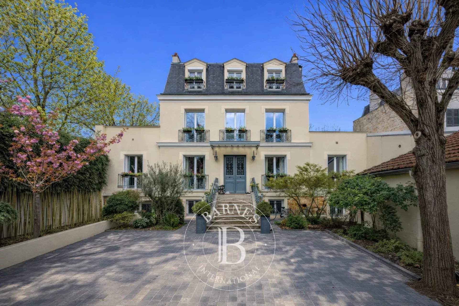 Fontenay-sous-Bois  - Maison 10 Pi&egrave;ces 6 Chambres - picture 1