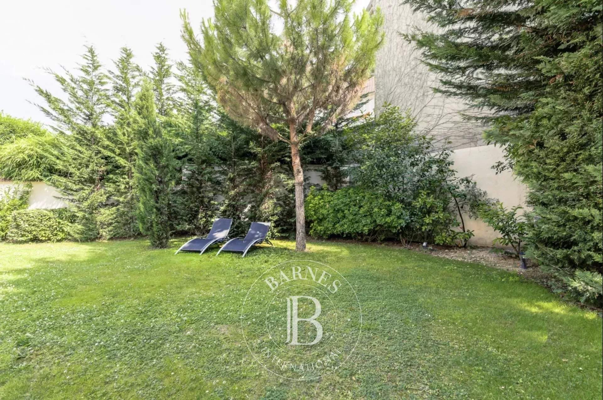 Saint-Maur-des-Fossés  - Villa 8 Pi&egrave;ces 5 Chambres - picture 10